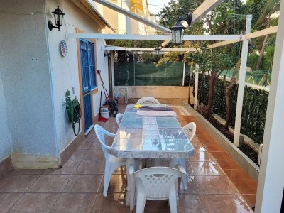 Particular. Apartamento turistico Avda. Corinto 2A bajo Torrevieja