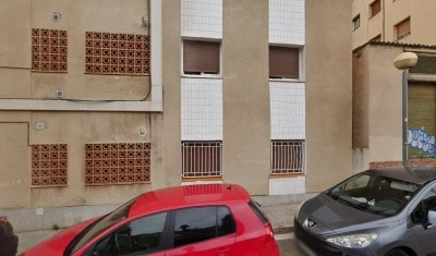 Plaça Àlex Bueno Nilsson. Pilot
