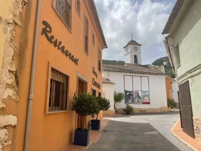 HOSTAL CARRICOLA