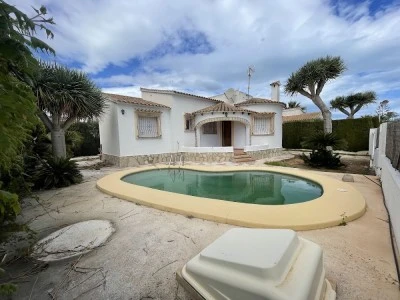 Villa Pera
