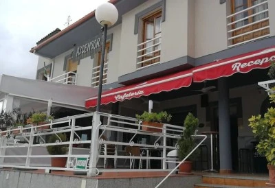 HOTEL - RESTAURANTE LAS GLORIAS