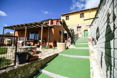 Hotel y Bodega El Lagar de Isilla