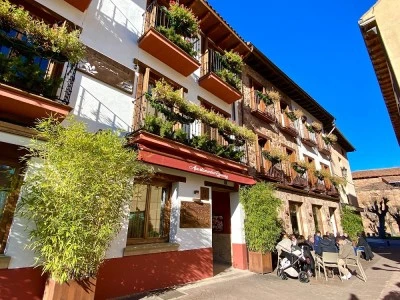 Apartamentos Turísticos Ezcaray