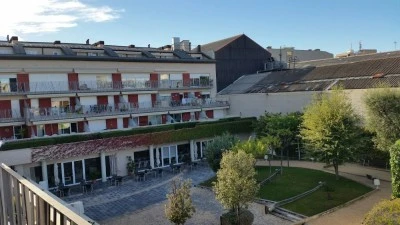 Apartaments amb serveis Les Lires Terrassa