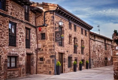 Hotel Pura Vida - Hotel con Encanto en Valgañón