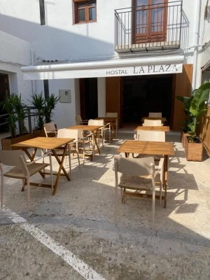 La Plaza Hostal